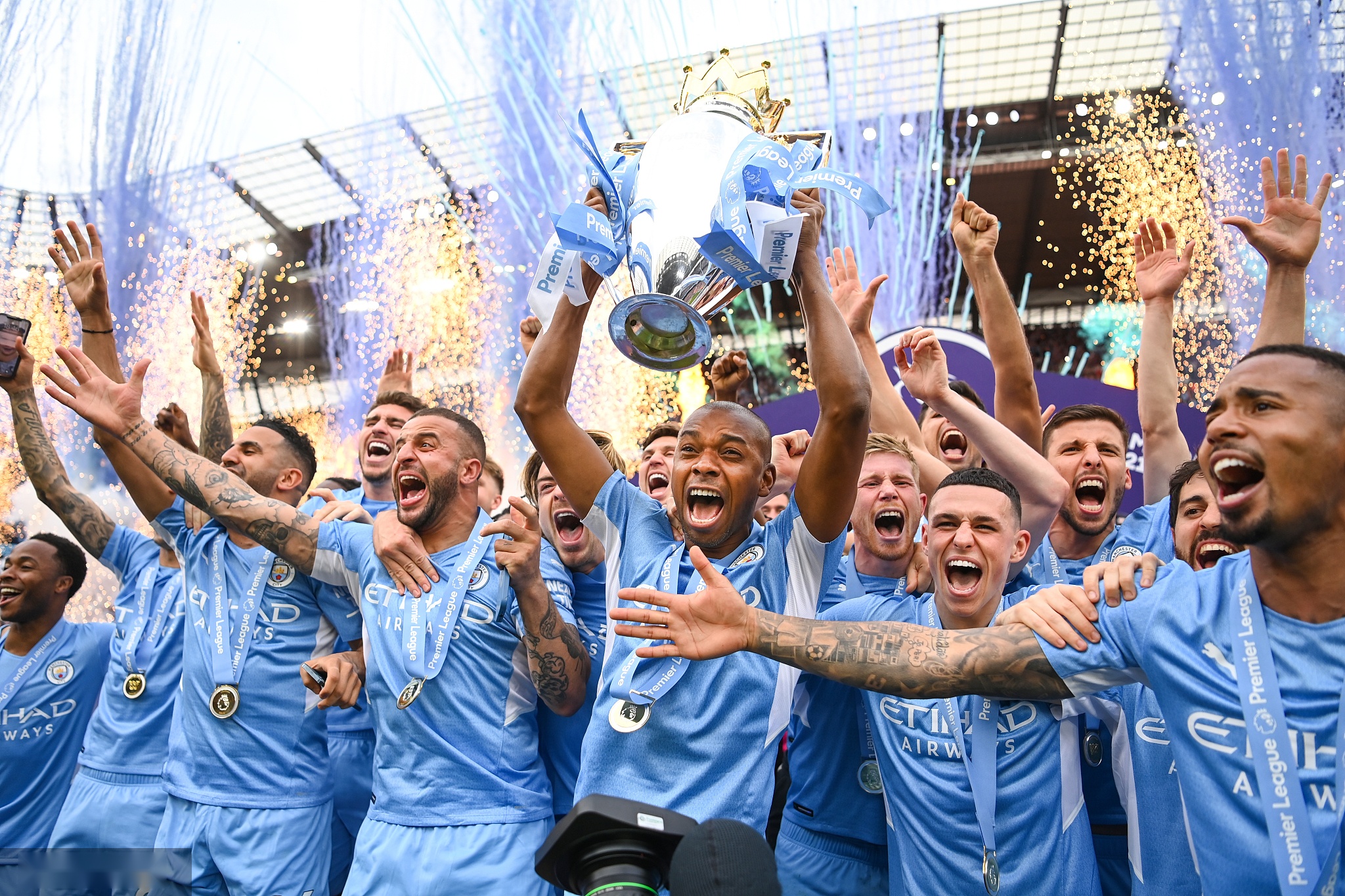 两岸同胞迫 两岸同胞迫