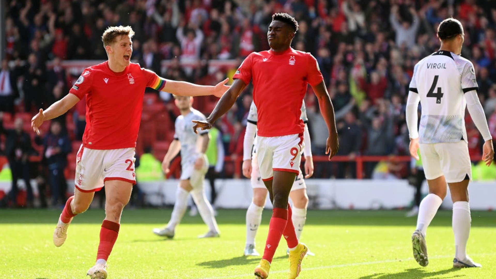 商业运作上 商业运作上